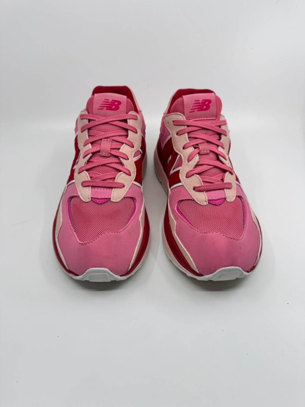 New Balance 57/40 Big Kid 'Vibrant Pink Team Red' SZ Women’s 8.  Men’s 6.5. - Picture 2 of 10